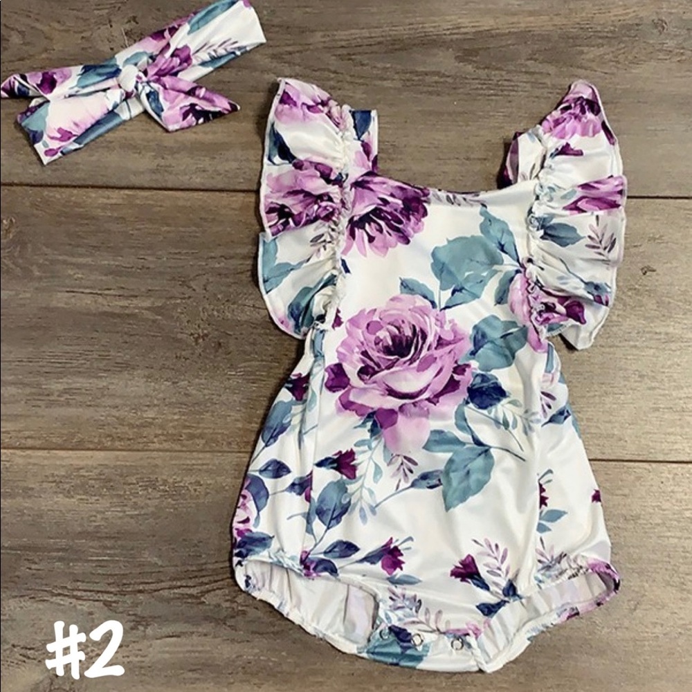 Floral onesie ❤️